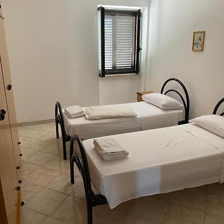 דירות Casa Vacanze פוצ'ה ואראנו מראה חיצוני תמונה